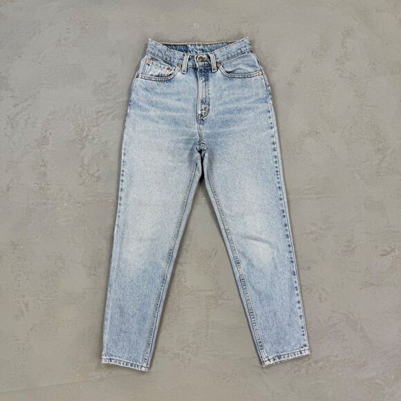 Vintage 1994 Levi's 521 Tapered Fit Red Tab Jeans MADE IN USA Fit 24 x 27 - Picture 1 of 8